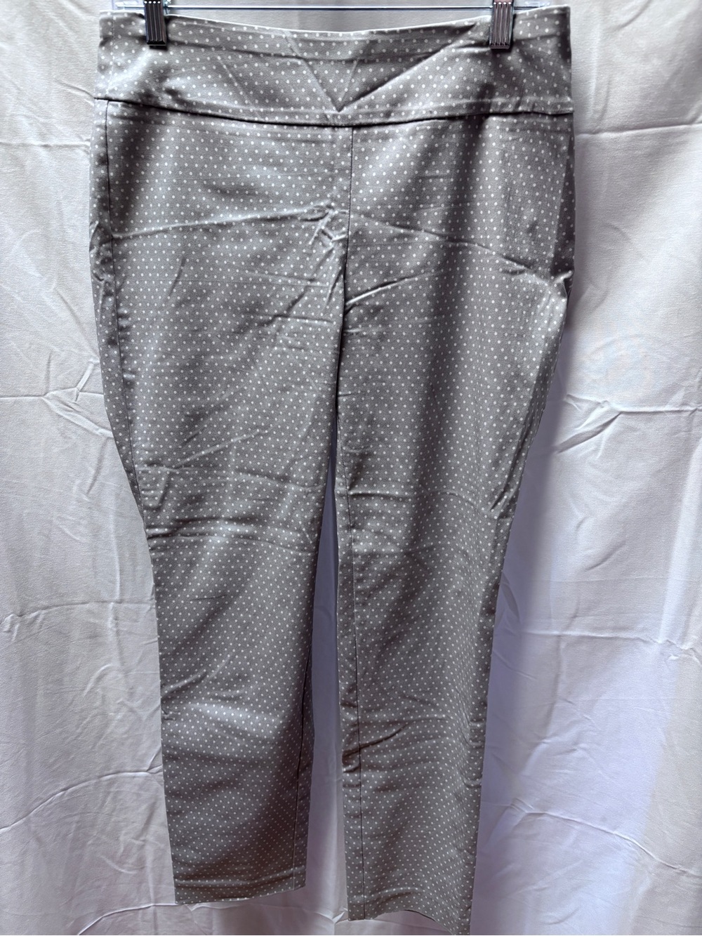 Van Heusen  Pixie/ Ankle Pants. Gray with white polka dots